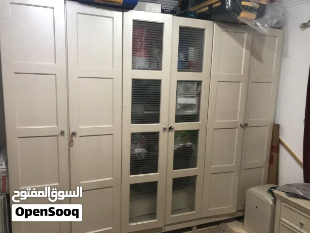 دولاب كبير