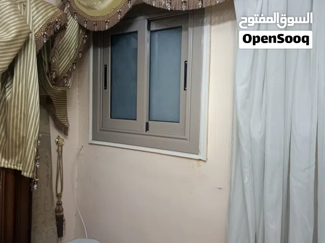 ستارة في حالة جيده جدا ثلاث قطع