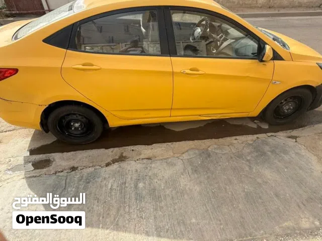 2012 هيونداي اكسنت GL