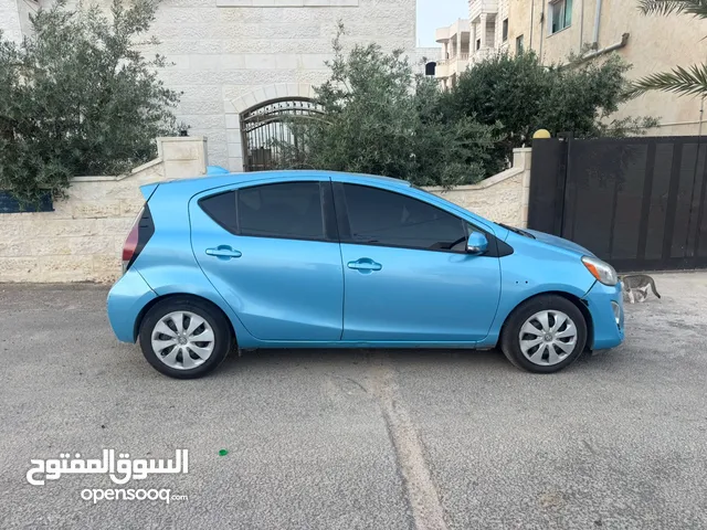 Used Toyota Prius in Amman