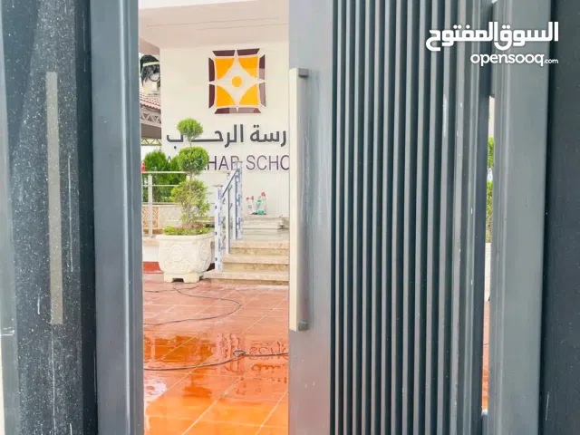 فني تركيب ابواب حديد