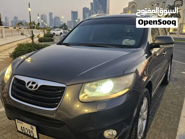 Hyundai santa fe 2010  6 cylinders 3.5CC Full Option
