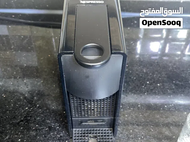 ماكينة نيسبريسو Essenza Mini C30 بحالة جيدة جدًا ومستعملة استخدام شخصي