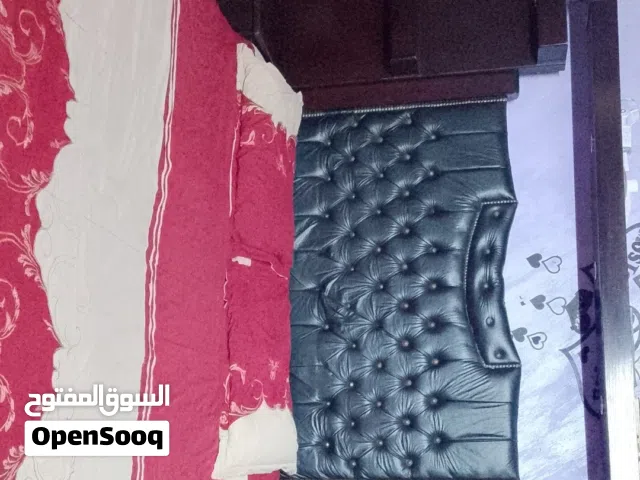 غرفة نوم مع فرشة