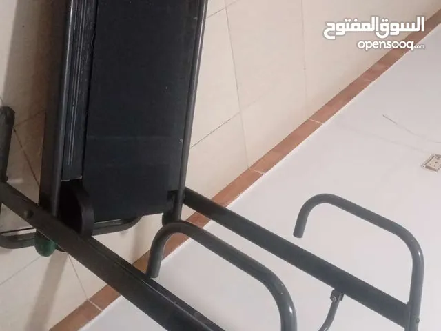 كرسي اطفال وجهاز رياضه