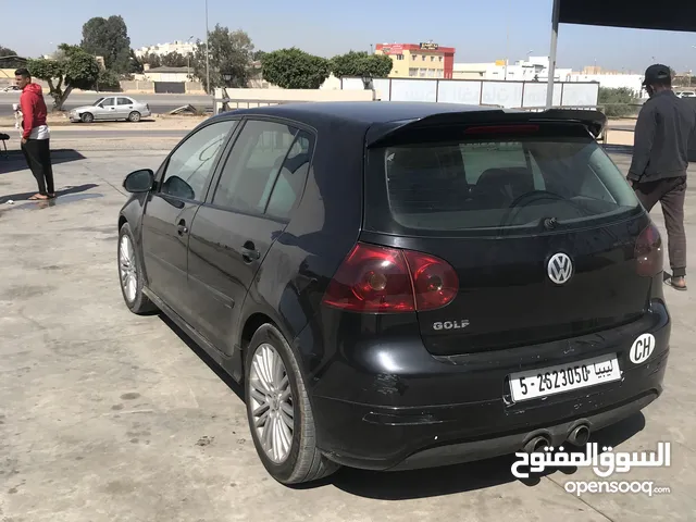 Volkswagen ID 5 2006 in Tripoli