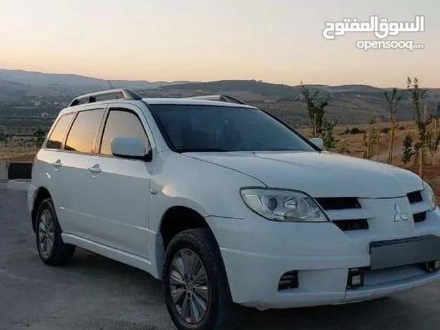 ميتسوبيشي اوتلاندر 2006 بحالة ممتازة جداً 6800 قابل للتفاوض