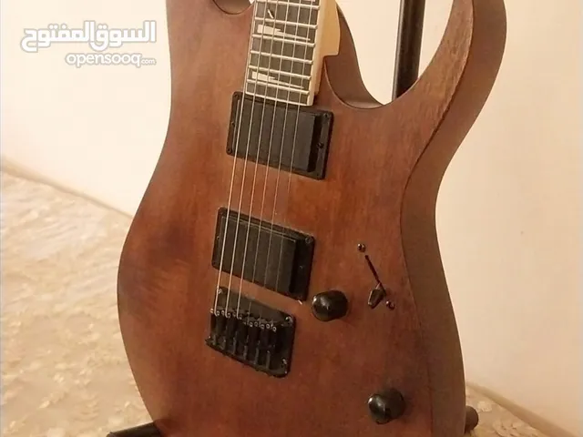 جيتار كهربائي Ibanez بحالة ممتازة مع ملحقاته