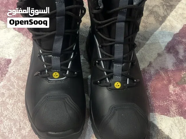 حذاء لم يستخدم نهاءي بحالة الجديد
