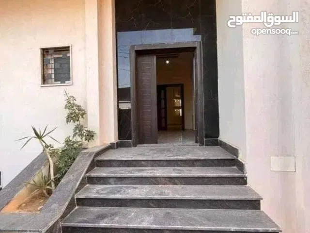 شقه لوفت دور اخير للبيع بكمبوند تاج سيتي امام مطار القاهره و فندق كمبنسكي