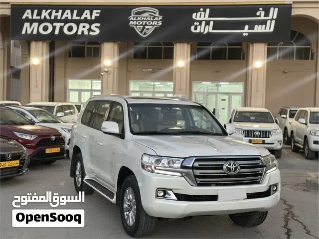 تويوتا الدفع الرباعي لاندكروزر 2019