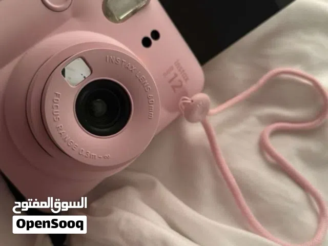 للبيع كاميرا فورية Instax Mini 12 بحالة ممتازة ونظيفة جدًا