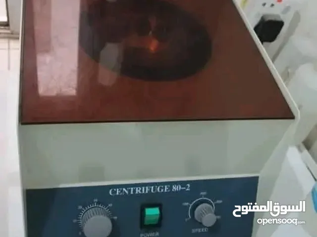 اجهزة مختبرات شبه جديده استخدام ثلاثه أشهر فقط