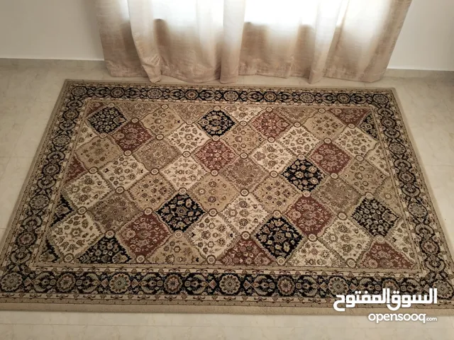 Carpet for sale in excellent condition. Size 200×300 . Made in Turkey