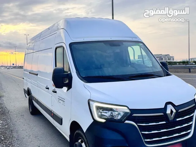 Box Renault 2023 in Muscat