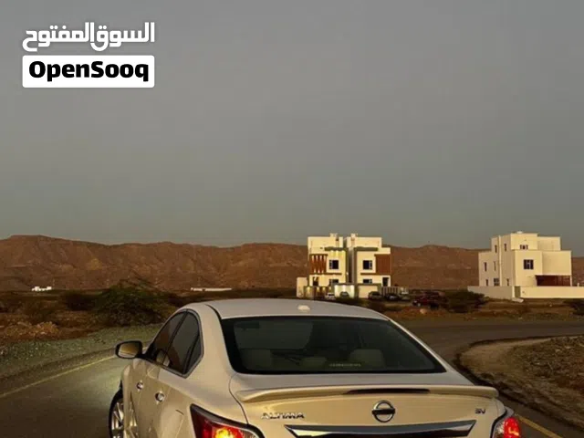 2014 نيسان التيما SV
