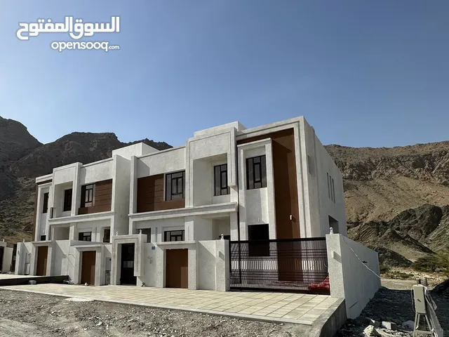 350 m2 5 Bedrooms Villa for Sale in Muscat Amerat
