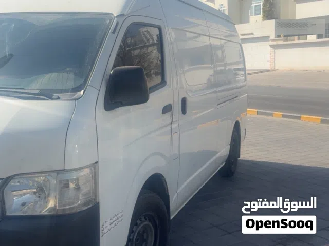 الاجار سنوي شاحنه هايس