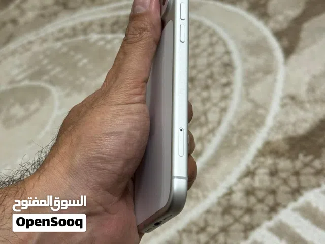 17 pro max 256 White b100 17 256 برو ماكس 100 مدخل شريحه