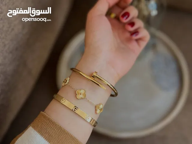 سيت متكون من 3 قطع. مسمار .فان كليف.كارتير.