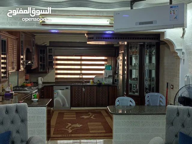 180 m2 4 Bedrooms Apartments for Sale in Zarqa Al Zarqa Al Jadeedeh