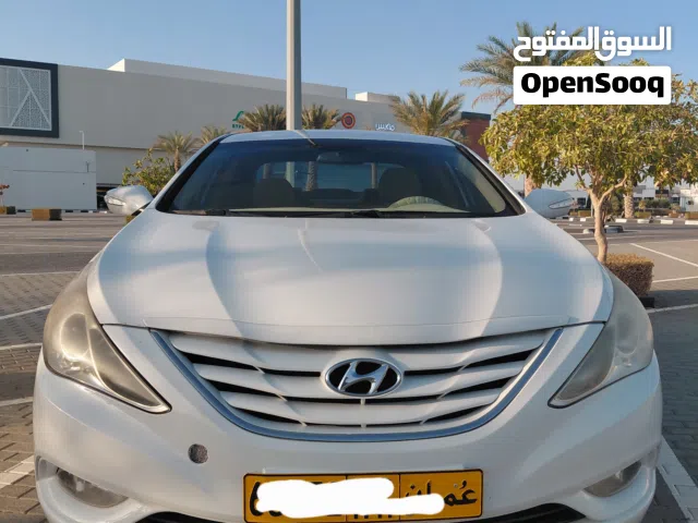 2011 هيونداي سوناتا Standard