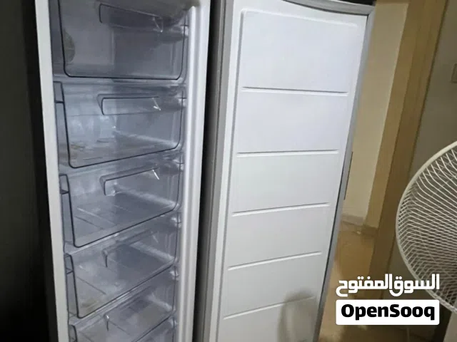 فريزر 7 ادراج مستعمل شهر فقط . في عمان