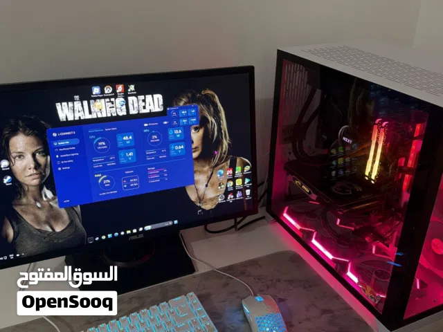للبيع بي سي مع الشاشه