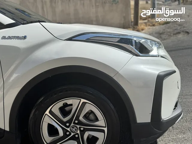 Toyta Izoa (CHR) Full Electric 2020 استخدام شخصي اول مالك فحص كامل