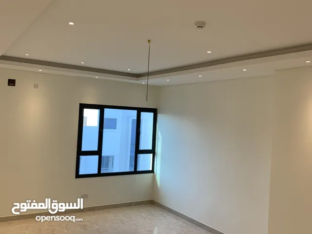 3 Bedrooms semi-furnished inclusive EWA