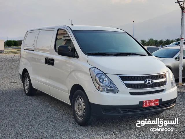Used Hyundai H1 in Al Dakhiliya