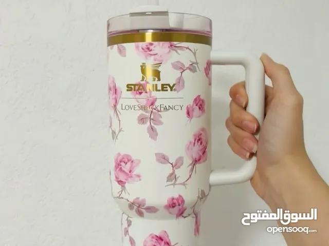 Stanely cup كوب ستانلي الترند المورد بشكل جديد سعتها 1200 مل مختمة كامل مع كرتونتها وشهادتها