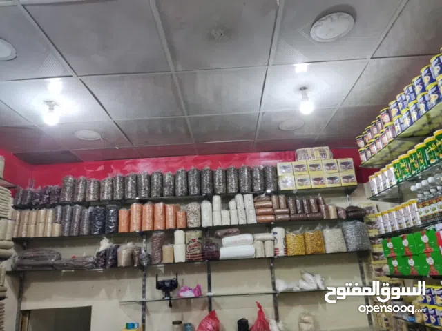 ديكور جديد لمحل متكامل (تخشيبة جديدة للبيع قابلة للفك والتكريب وتعديل الرفوف بكل سهولة)