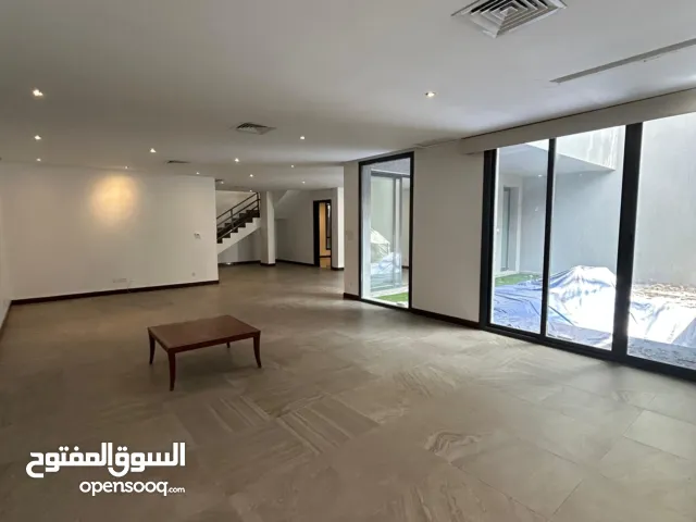 1 m2 5 Bedrooms Villa for Rent in Hawally Rumaithiya