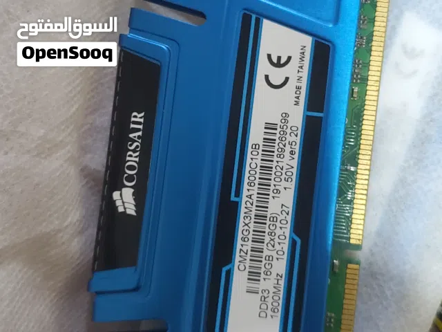قطعتين رام Corsair Vengeance DDR3 بحجم 16 جيجابايت (2x8GB)