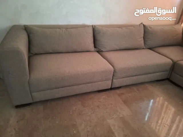 للبيع بداعي السفر