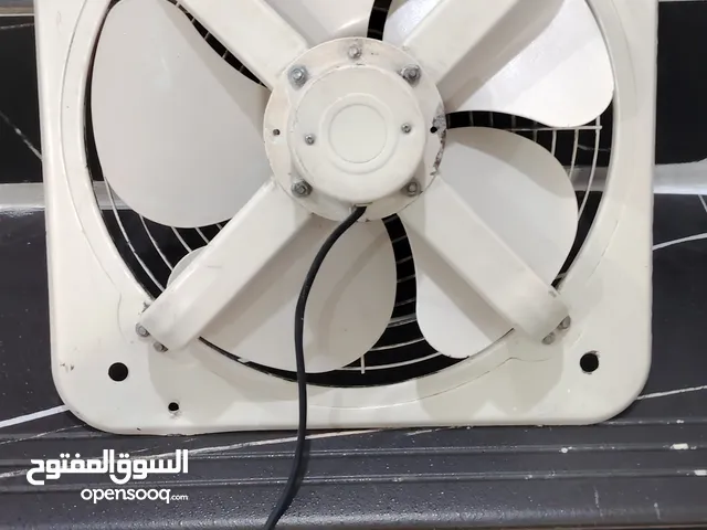 ساحبه حديد نظيفه جدا شرط الشغل للبيع وسعرها قليل ماتسوه