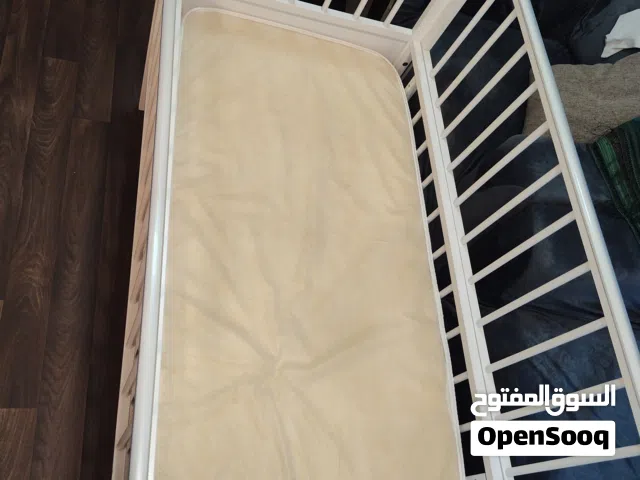 سرير اطفال خشب ماليزي