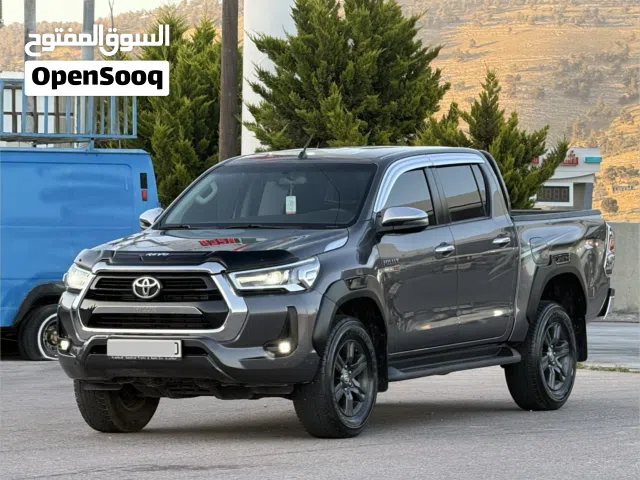 2023 Toyota Hilux GLX
