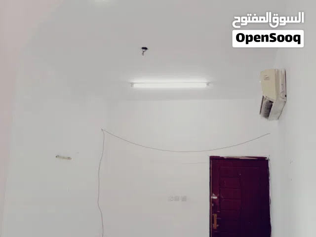 غرف و شقق للايجار المعبيله الصناعية استور مساحه 150 متر