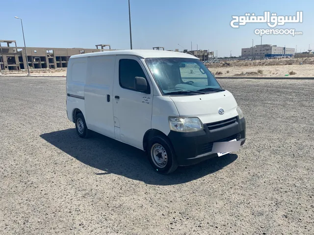 Used Daihatsu Gran Max in Farwaniya