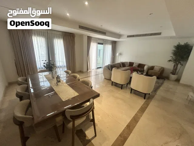 فيلا فاخرة مؤثثة للإيجار في بوشر (المنى) - 5 غرف نوم Villa with 5 bedrooms in Almuna-Bousher