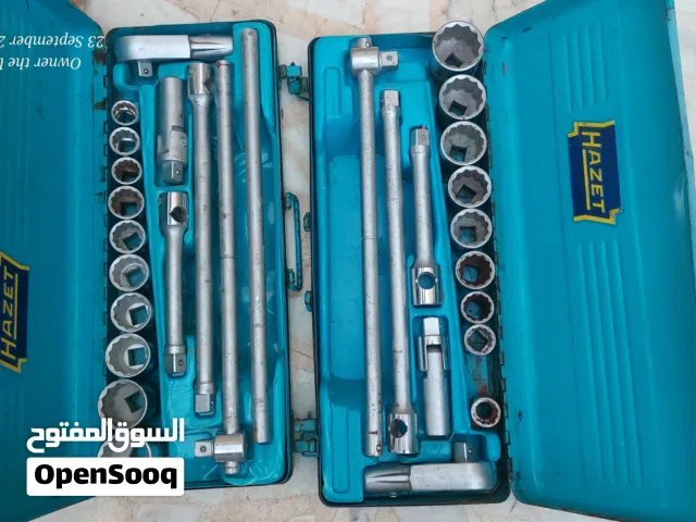 مجموعة عِدد يدوية و مستلزمات صناعية تصلح لعدة حِرف و نشاطات لطفاً شاهد الصور و اقرأ التفاصيل