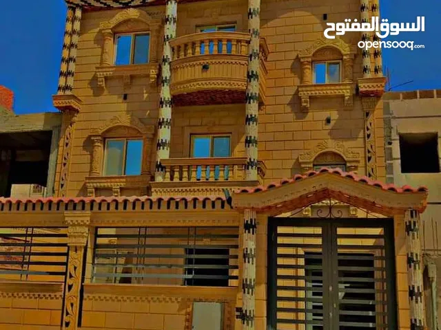 75 m2 5 Bedrooms Townhouse for Sale in Giza 6th of October