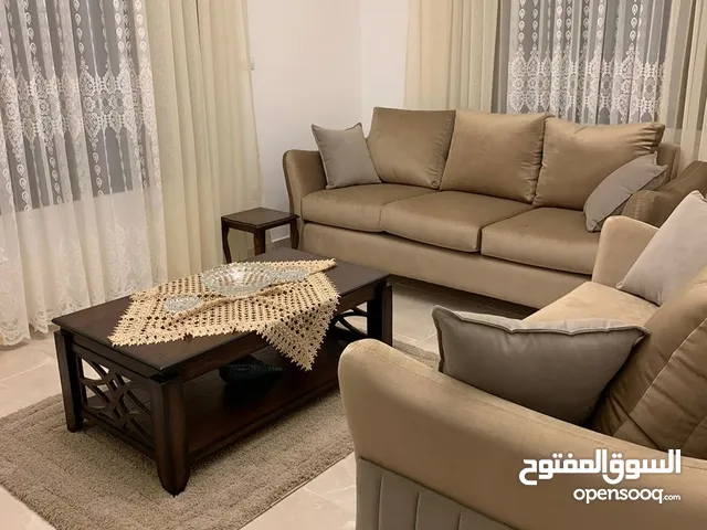 شقة فاخرة للبيع في ضاحية الأمير راشد - خلف مجمع جبر طابق ثالث 125م تشطيب سوبر ديلوكس