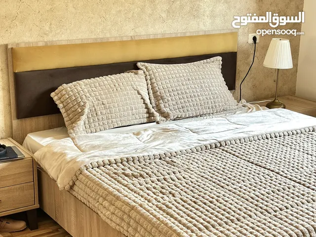 غرفة نوم تركية زوجية نظيفة الاستعمال !!