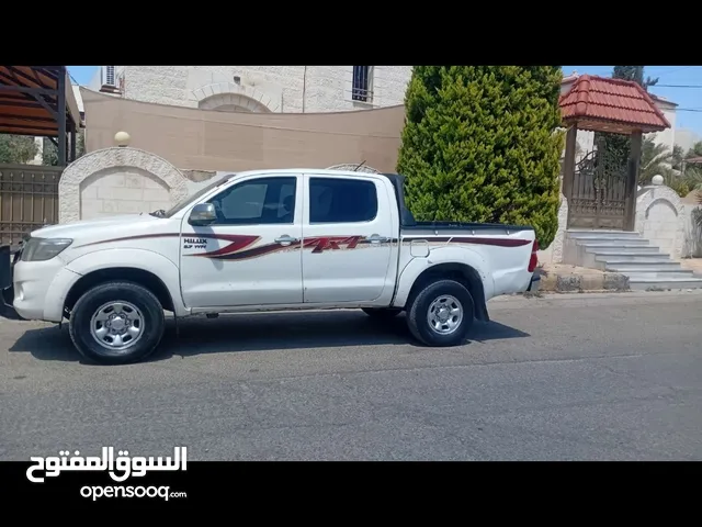 Used Toyota Hilux in Amman