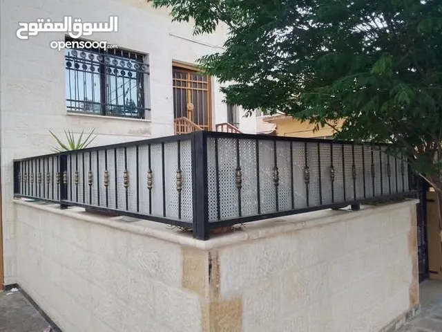 170 m2 4 Bedrooms Apartments for Sale in Madaba Madaba Center
