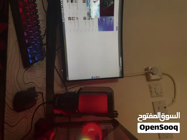 بيسي معى الستاب كامل للبيع او للبدل بشي معقول معى الطاوله و السماعه والكرسي والمايك