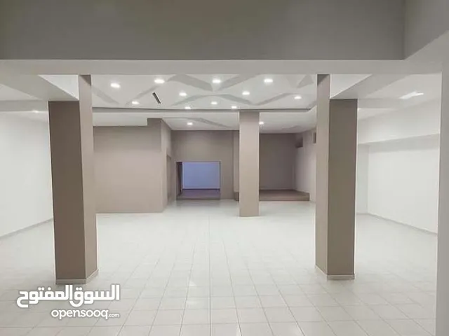مخزن للايجار ع الطريق الرائيسي شارع الجمهوريه